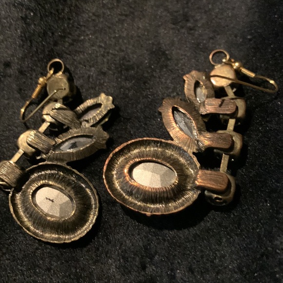 Spectacular clear quartz Dangle earrings no 1 1/2β long - Picture 3 of 6